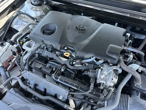 Used 2022 Toyota Camry SE FWD image 30