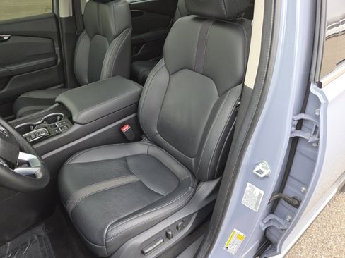 Used 2024 Honda Pilot Touring image 25