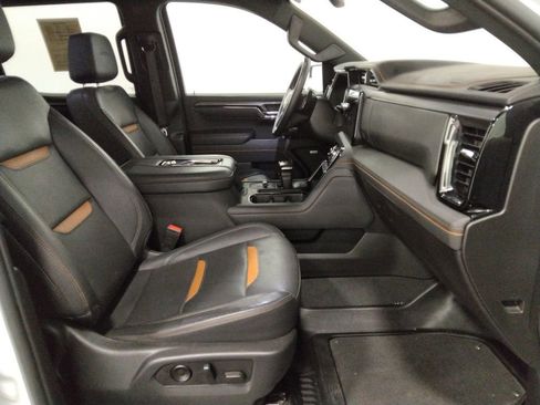 Used 2022 GMC Sierra 1500 AT4 image 37