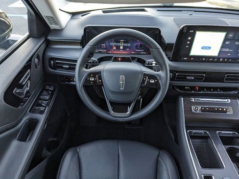 New 2025 Lincoln Aviator Reserve w/ Illumination Package image 17