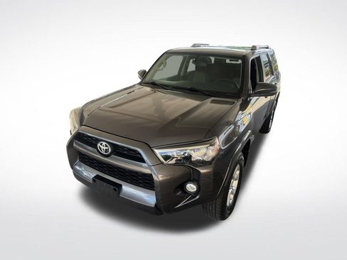 Used 2018 Toyota 4Runner SR5 Premium AWD/4WD image 35