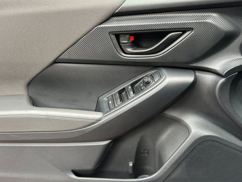 Used 2025 Subaru Crosstrek 2.0i Premium image 14