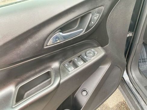 Used 2020 Chevrolet Equinox LT w/ Driver Convenience Package image 22