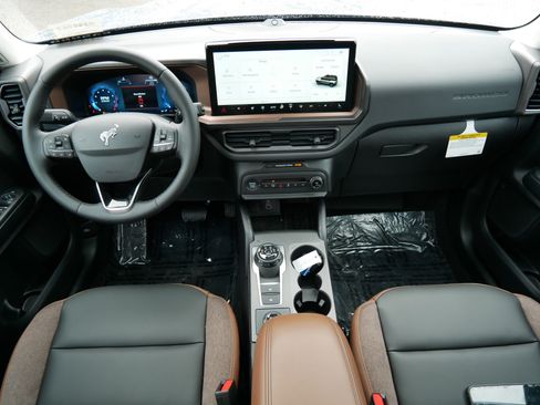 Used 2025 Ford Bronco Sport Outer Banks w/ Outer Banks Tech Package+ image 10