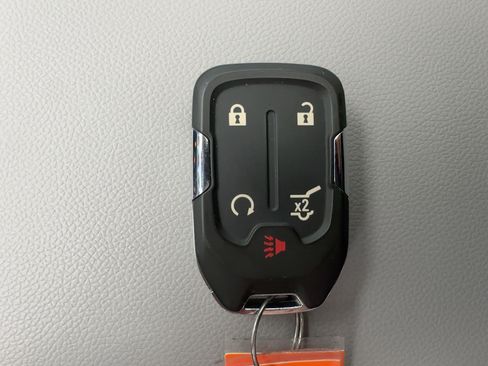 Certified 2022 GMC Acadia SLE w/ Driver Convenience Package image 30