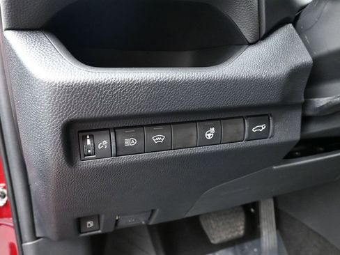 Used 2023 Toyota RAV4 XLE Premium image 21