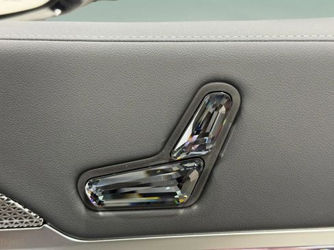 New 2025 BMW 760i xDrive image 19