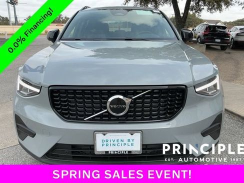 New 2026 Volvo XC40 B5 Core image 3