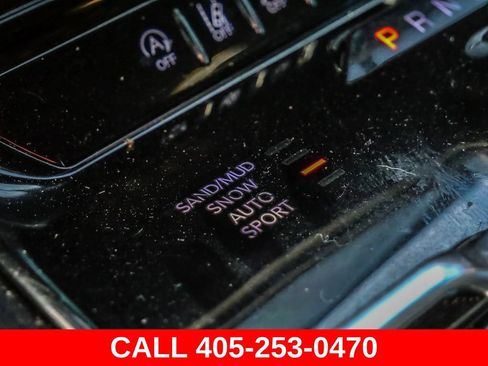 Used 2023 Jeep Wagoneer 4WD w/ Convenience Group I image 42