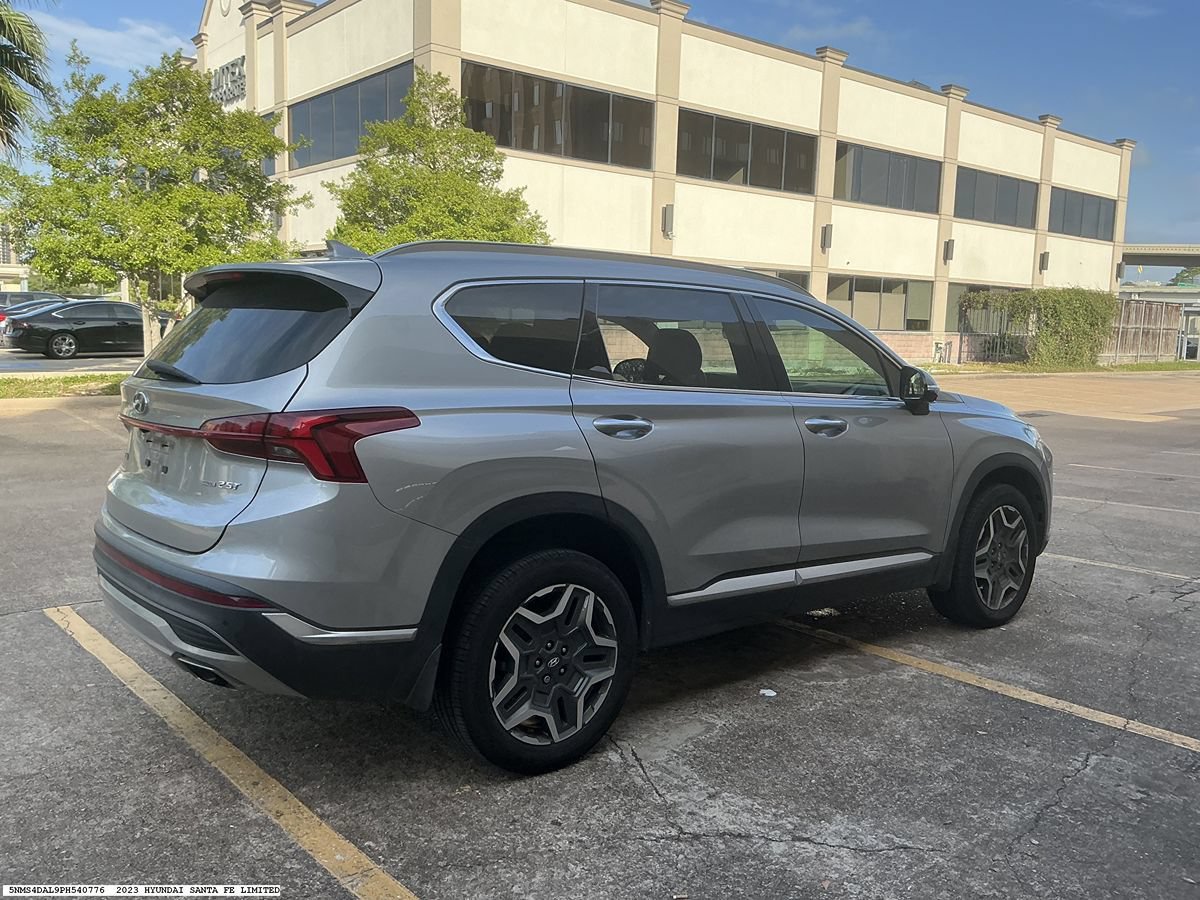 Used 2023 Hyundai Santa Fe Limited AWD/4WD image 6