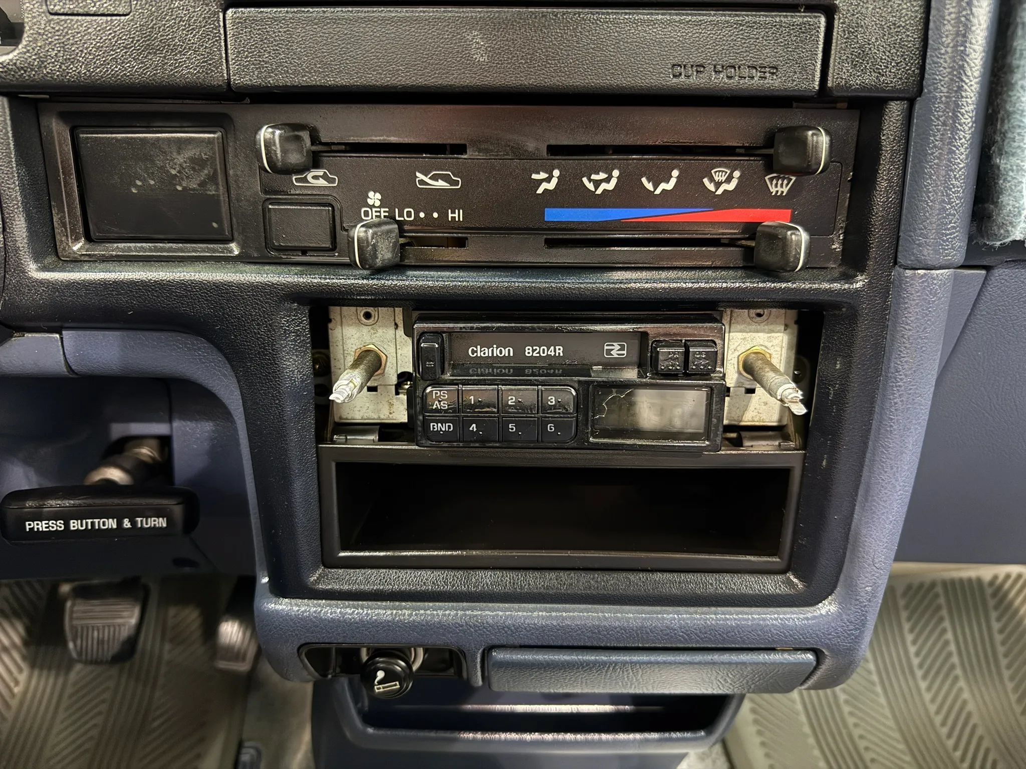 Used 1995 Toyota Pickup 2WD Regular Cab image 18