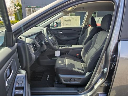 New 2026 Nissan Rogue SV AWD/4WD image 16