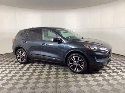Used 2022 Ford Escape SE w/ SE Sport Appearance Package