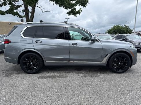 Used 2024 BMW X7 xDrive40i w/ Premium Package AWD/4WD image 7
