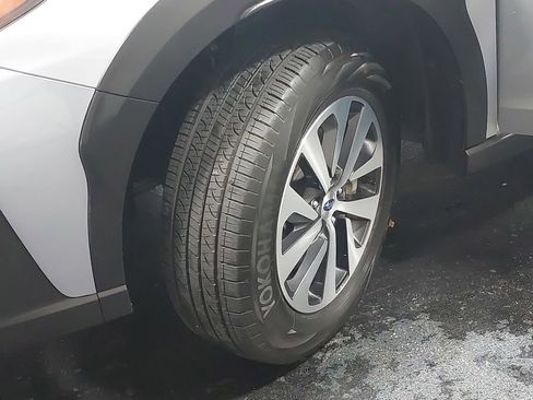 Used 2025 Subaru Outback Premium image 64