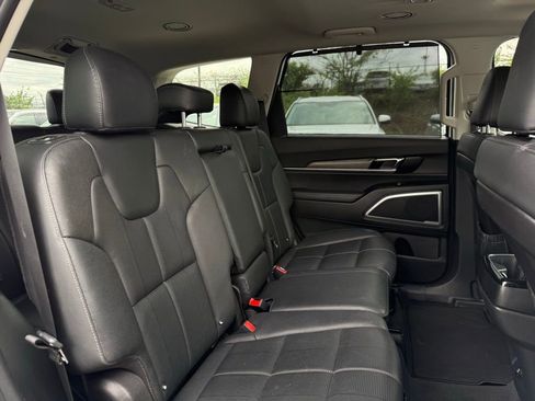 Used 2021 Kia Telluride EX w/ Towing Package image 22