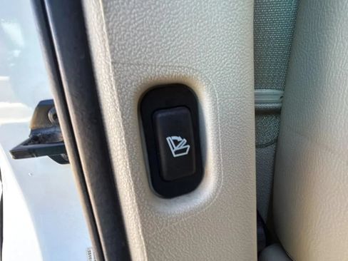 Used 2019 Lincoln MKT AWD image 38
