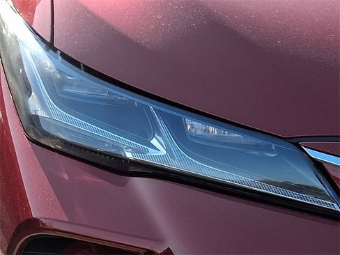 Used 2019 Toyota Avalon Limited image 5