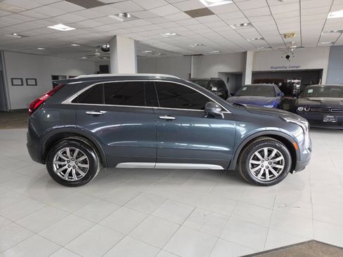 Used 2019 Cadillac XT4 Premium Luxury w/ Cold Weather Package AWD/4WD image 8