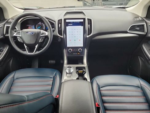 Certified 2023 Ford Edge SEL w/ Sport Appearance Package AWD/4WD image 13