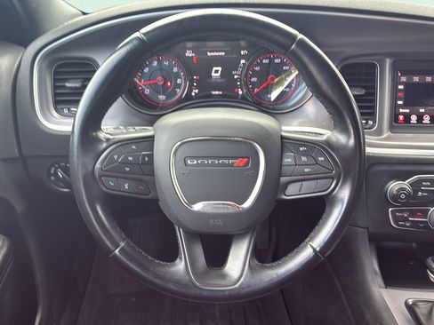 Used 2020 Dodge Charger SXT w/ Blacktop Package RWD image 17