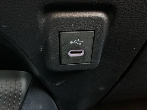 Used 2025 Toyota Corolla LE image 17