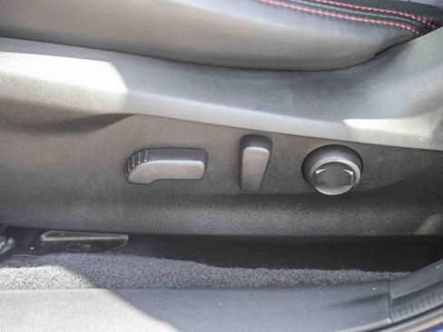 Used 2022 Subaru WRX Limited AWD/4WD image 17