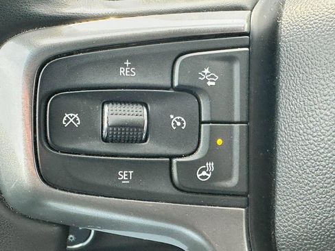 Used 2025 Chevrolet Silverado 1500 LT image 18