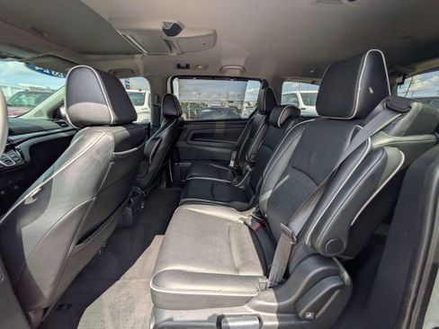 Used 2024 Honda Odyssey Elite image 13