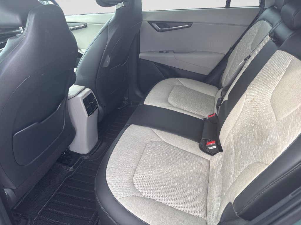 Used 2023 Kia Niro Wave w/ Wave Preserve Package FWD image 21