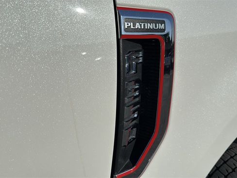 Used 2022 Ford F350 Platinum image 36