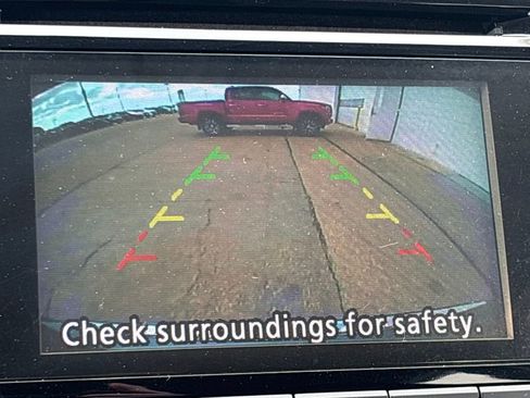 Used 2017 Nissan Rogue S image 10