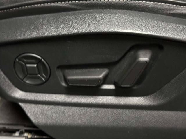 Used 2023 Audi Q8 Premium w/ Convenience Package AWD/4WD image 20