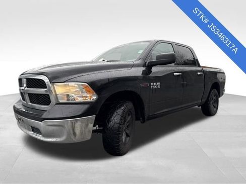 Used 2018 RAM 1500 Classic SLT image 3