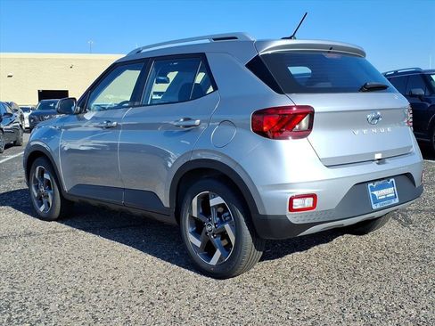 Certified 2026 Hyundai Venue SEL FWD image 2