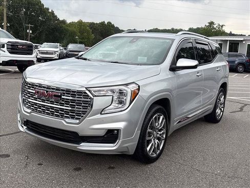 Certified 2022 GMC Terrain Denali w/ LPO, Floor Liner Package AWD/4WD image 4