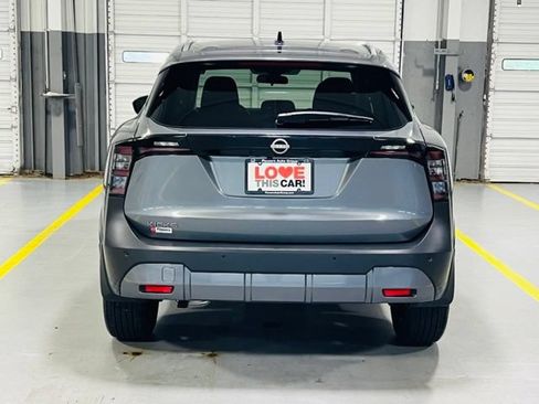 Used 2026 Nissan Kicks SV FWD image 17