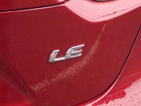 Certified 2025 Toyota Corolla LE image 25