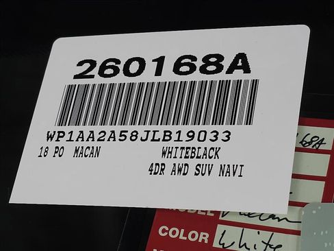 Used 2018 Porsche Macan image 33