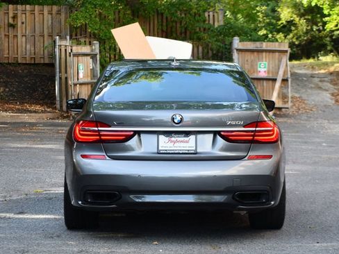 Used 2016 BMW 750i xDrive image 8