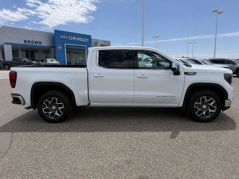 New 2026 GMC Sierra 1500 SLE w/ Preferred Package RWD image 11