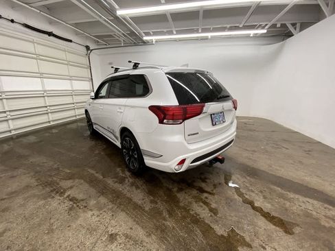Used 2018 Mitsubishi Outlander GT image 4
