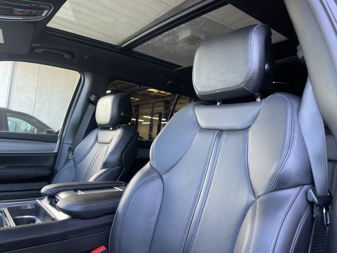 New 2026 Jeep Grand Wagoneer L Limited AWD/4WD image 19