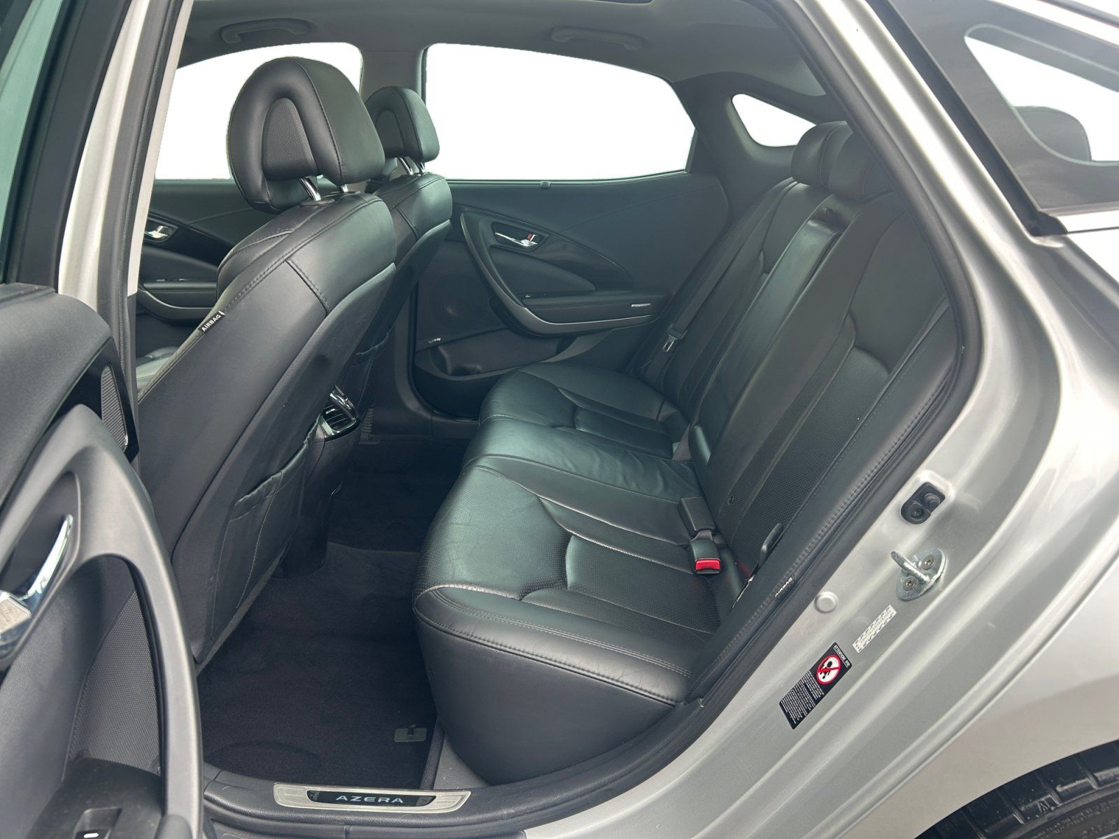 Used 2017 Hyundai Azera Limited FWD image 23