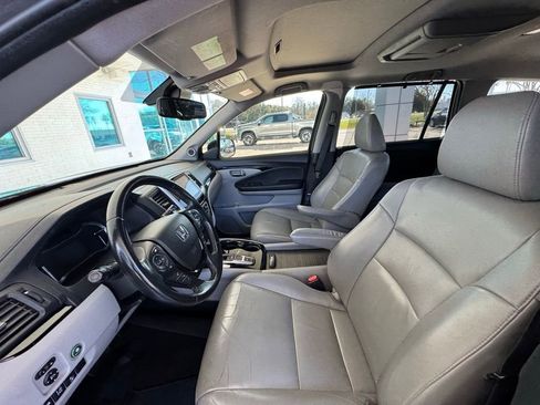 Used 2016 Honda Pilot Touring image 10