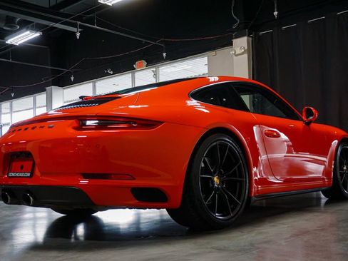 Used 2017 Porsche 911 GT3 RS image 6