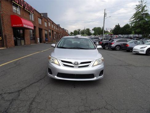 Used 2011 Toyota Corolla image 3