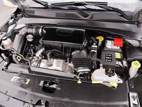 Used 2025 Jeep Compass Limited AWD/4WD image 29