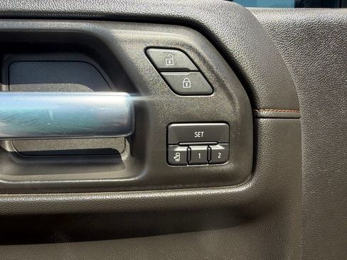 Used 2019 GMC Sierra 1500 AT4 w/ AT4 Premium Package AWD/4WD image 23