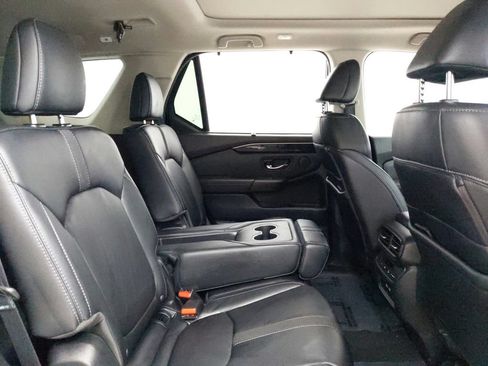 Used 2023 Honda Pilot Touring image 30
